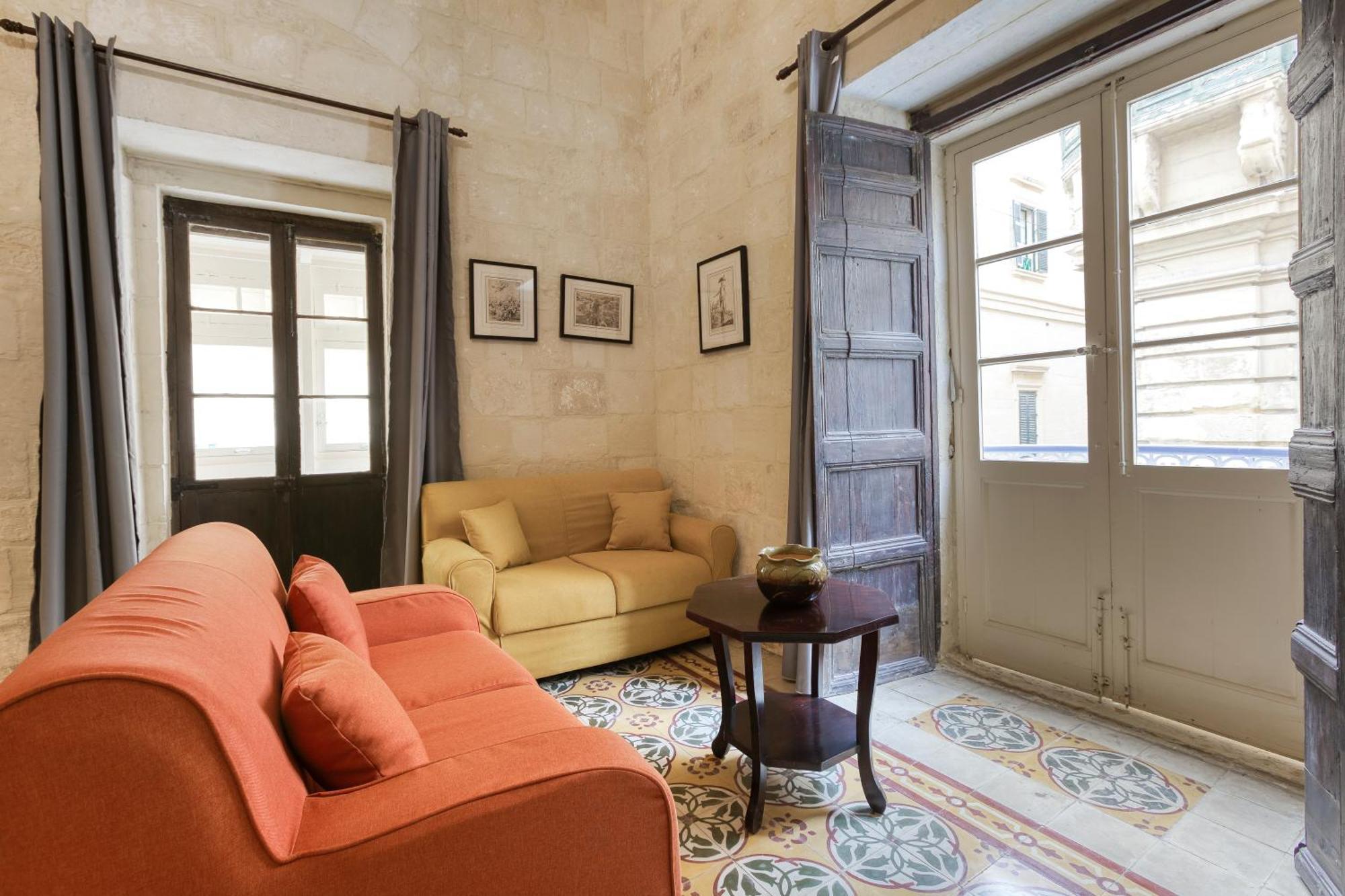 Vlt214 - Charming Townhouse * Valletta