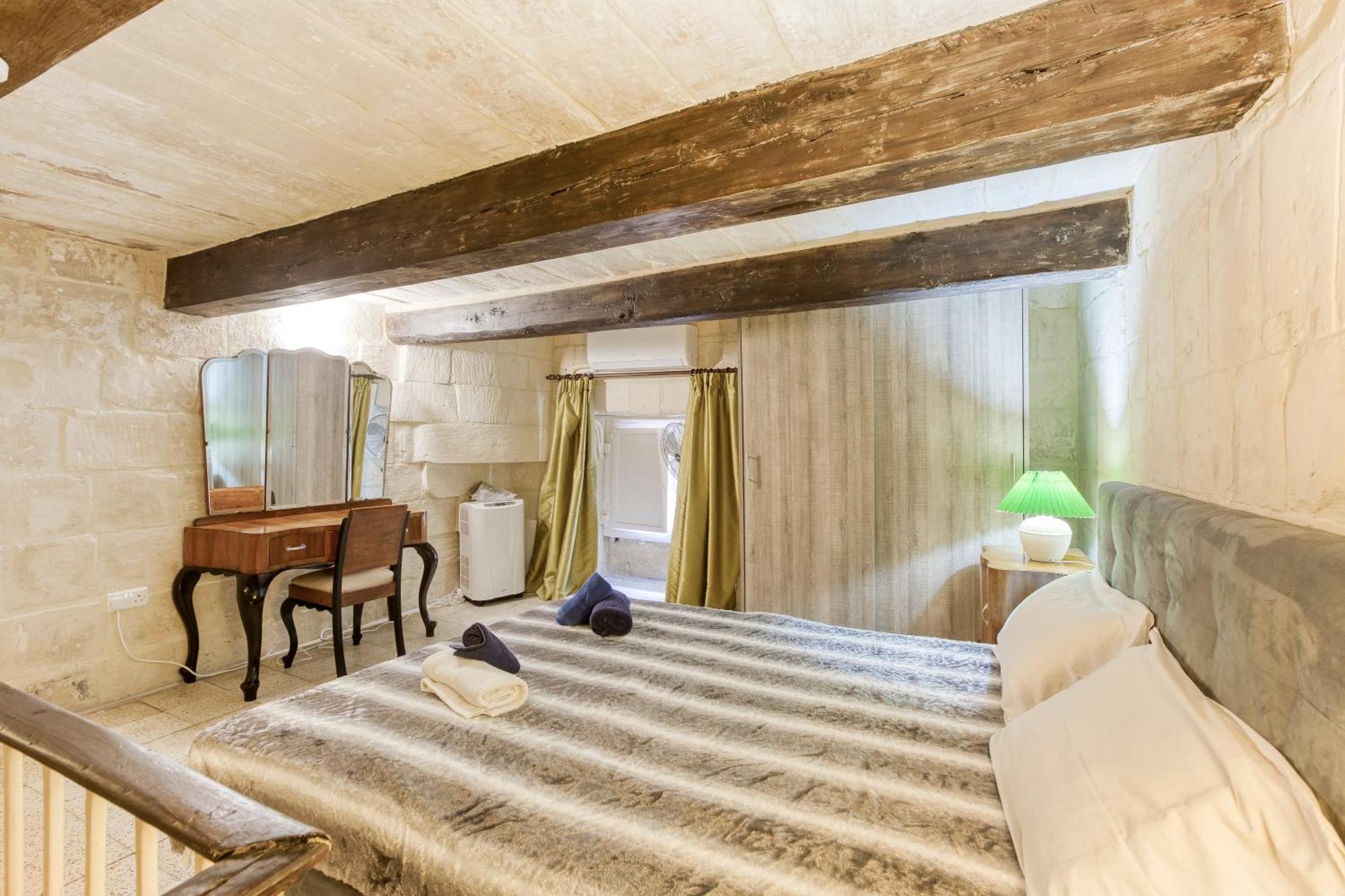 Apartment Vlt214 - Charming Townhouse